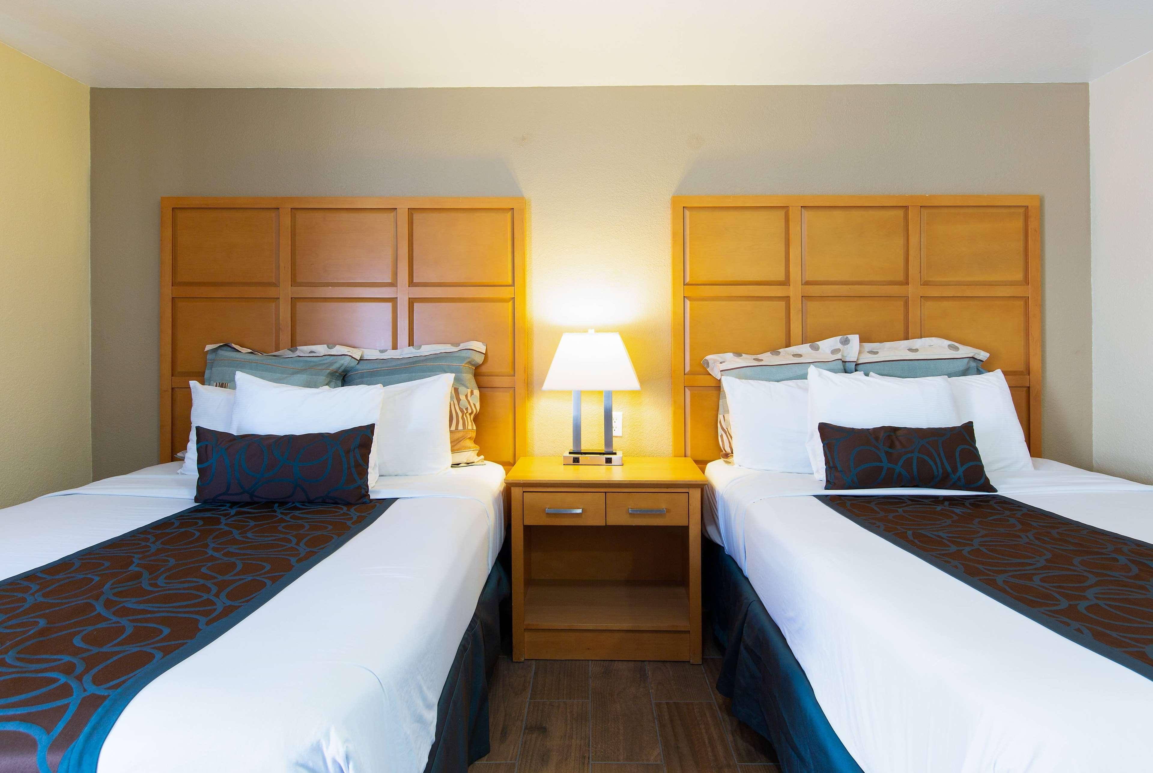 Hotel Yosemite Parkway à Merced Extérieur photo