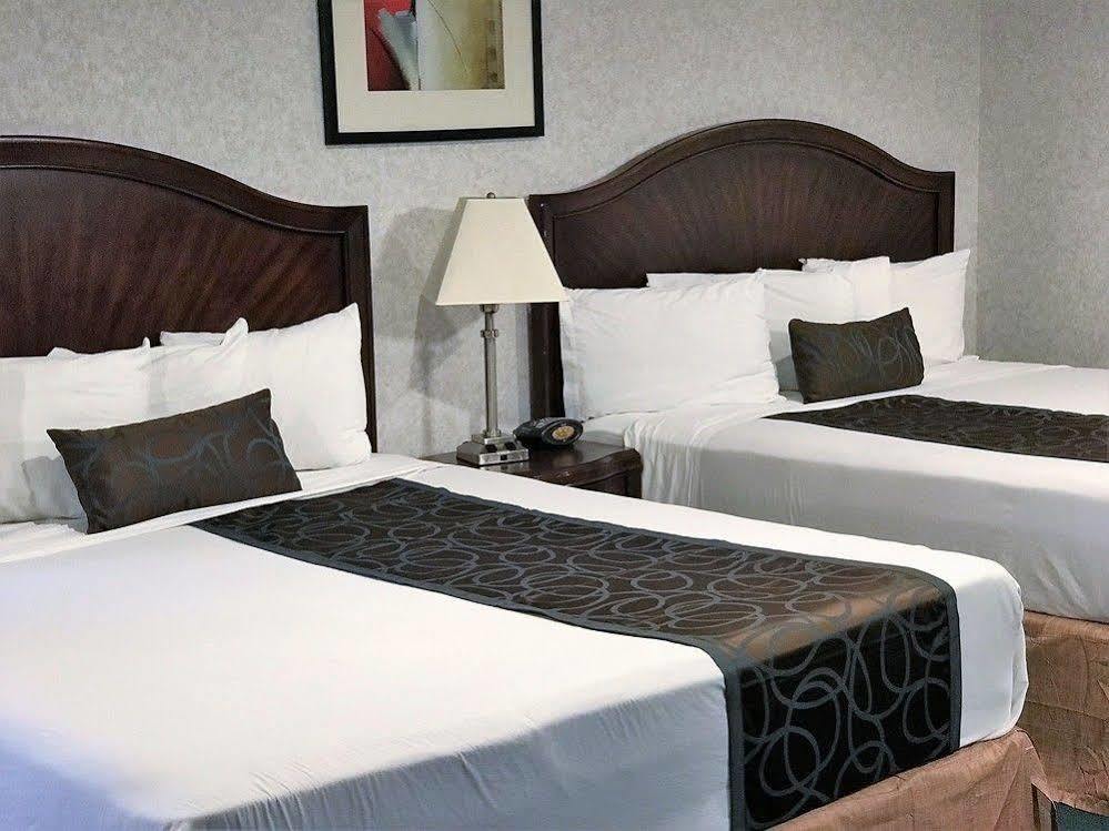 Hotel Yosemite Parkway à Merced Extérieur photo