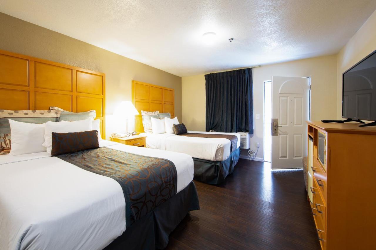 Hotel Yosemite Parkway à Merced Extérieur photo